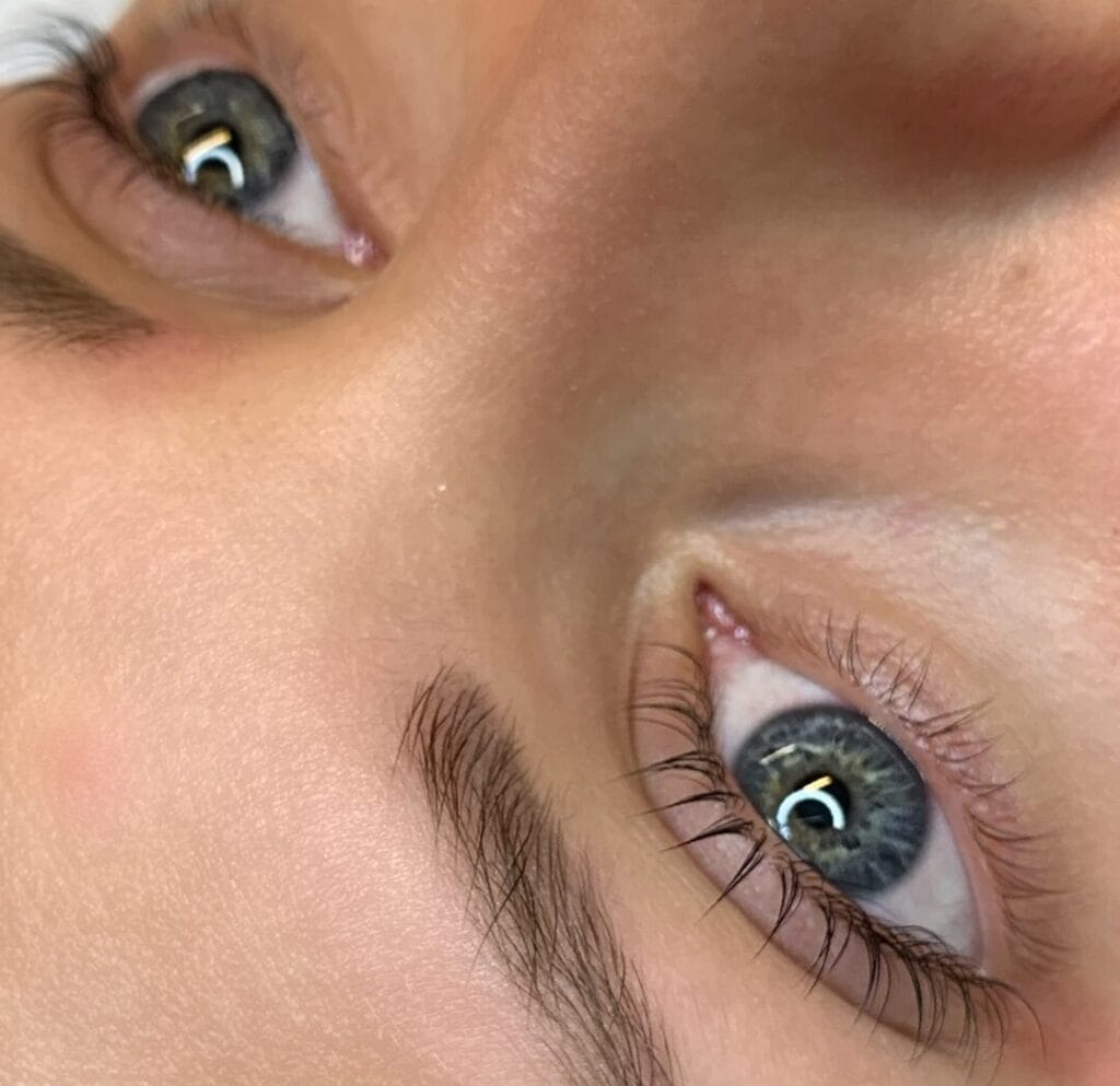 ripsmed, ripsmehooldus, ripsmete värvimine, kaunid, pikad ripsmed, Ripsmepikendused Lash lift Ripsmete lamineerimine Värvimine Pikaajaline tulemus Volüümikas ripsmed Loomulik välimus Tihedad ripsmed Kaardus efekt Hüpoallergeenne Professionaalne teenus Ekspertide tehtud Isikupärastatud hooldus Luksuslik kogemus Pikendamine Püsiv hooldus Hooldatud ripsmed Laineline efekt Tugevdamine Püsivärvimine